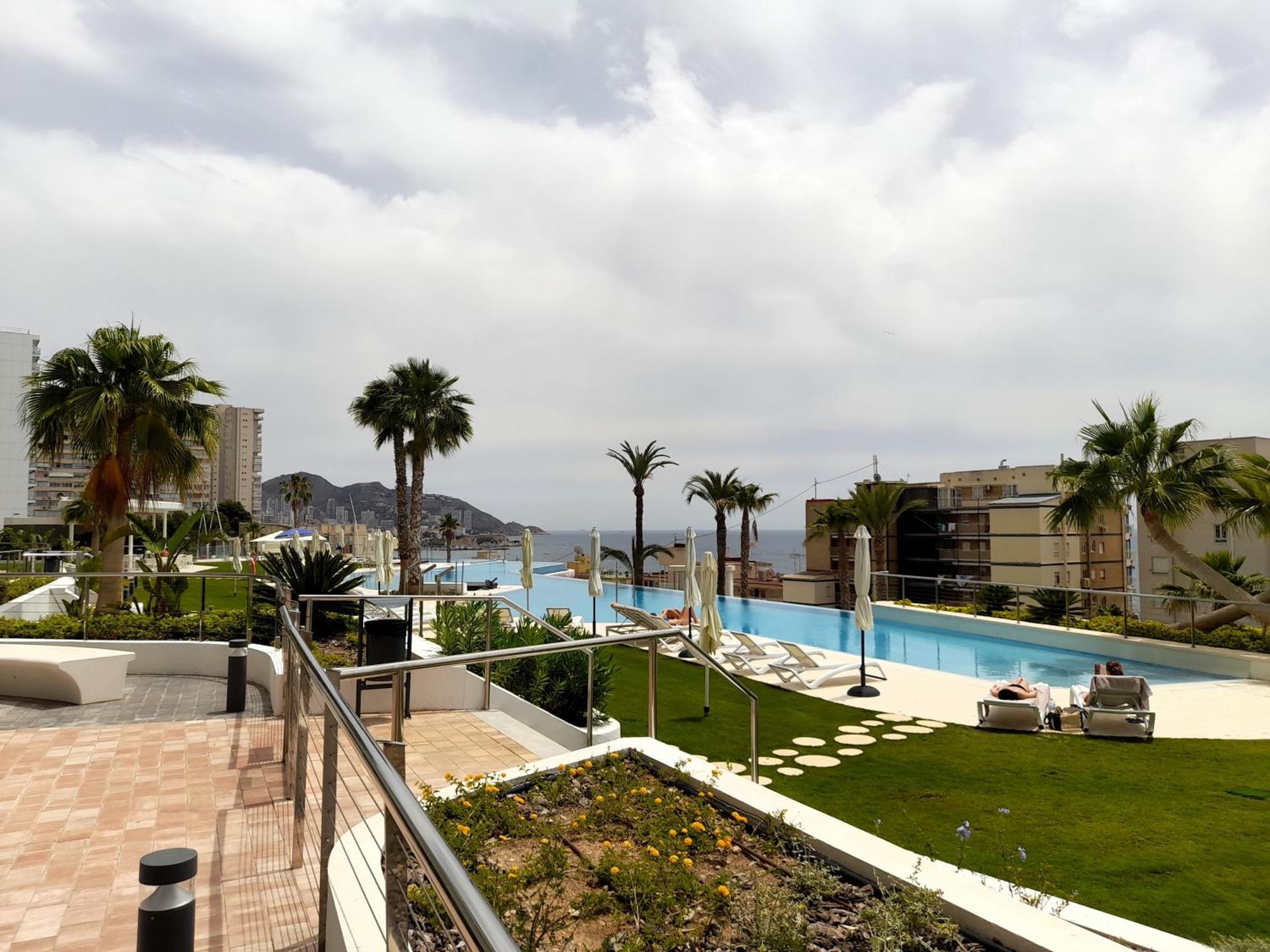 Sunset Cliffs Sea View Apartments 14 Floor Benidorm Esterno foto